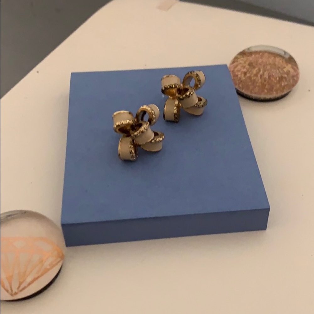 💛 Gold & pink-bow 🎀 stud earrings